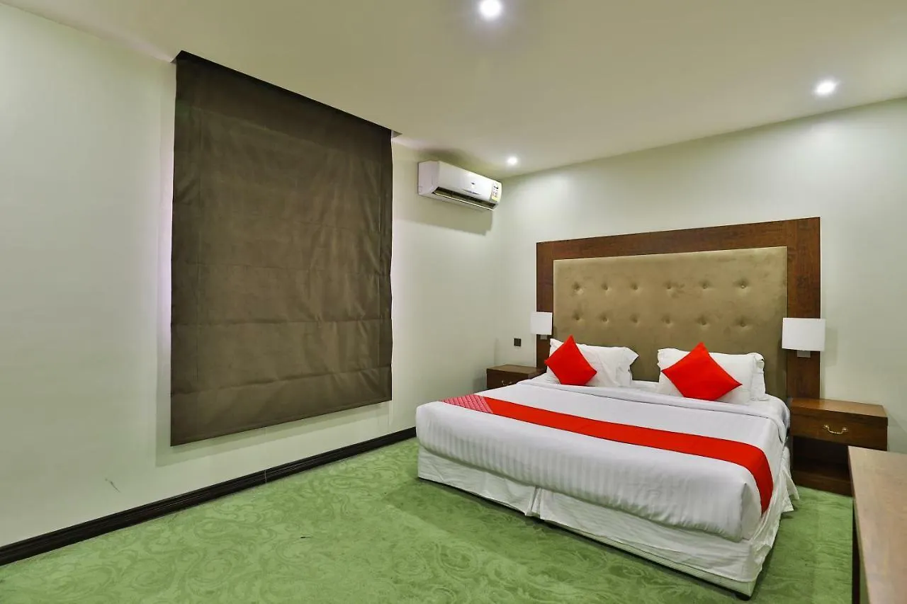 الرياض Oyo 126 Dome Suites Al Mursalat 3*,